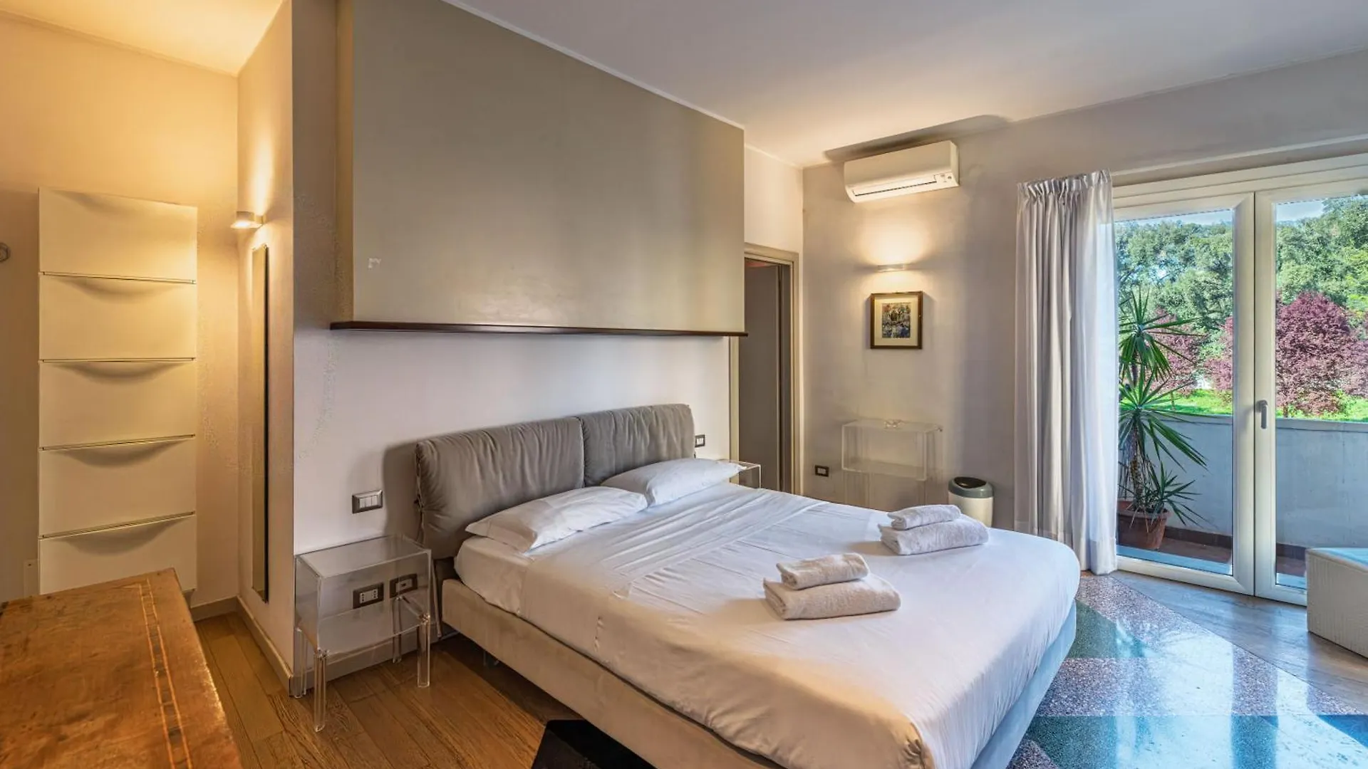 Villa Ada Apartment - Parioli Rome 0*,  Italy