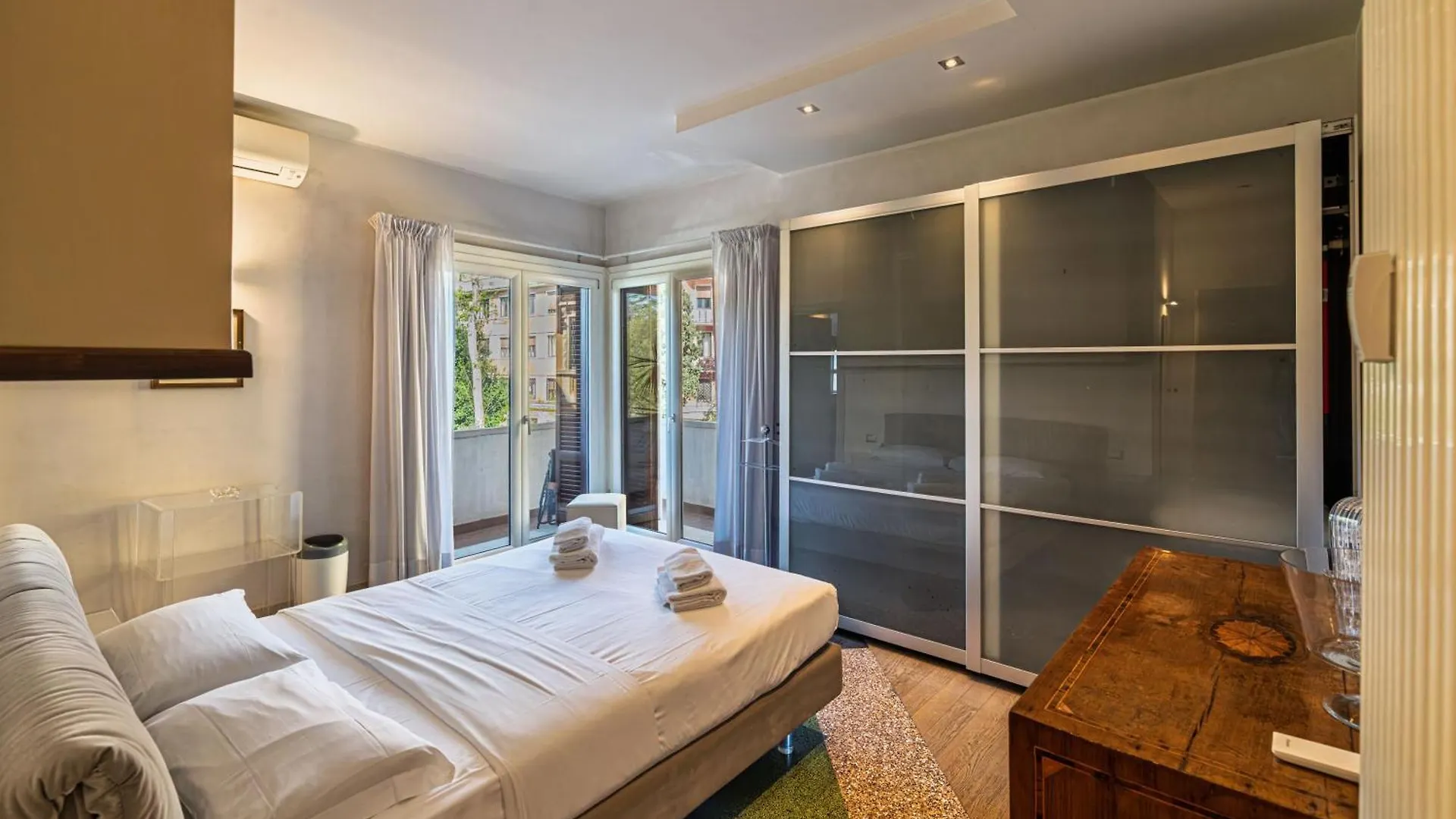 Villa Ada Apartment - Parioli Rome